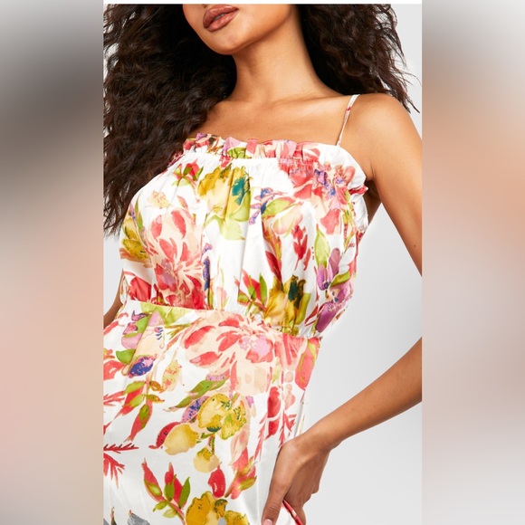 FLORAL RUFFLE HEM SKATER DRESS - Picture 2 of 4